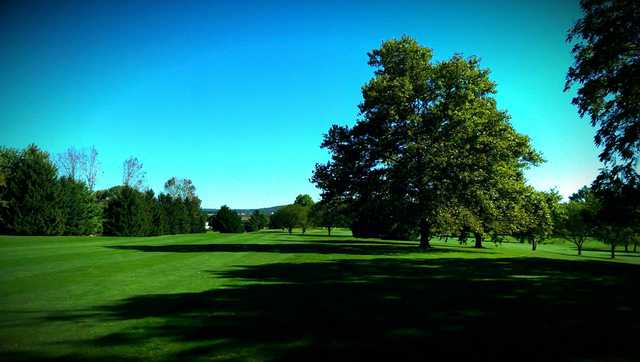 Hawk Valley Golf Club - photo 2