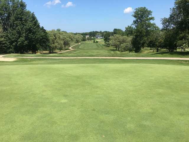 Crystal Lake Golf Club - photo 2
