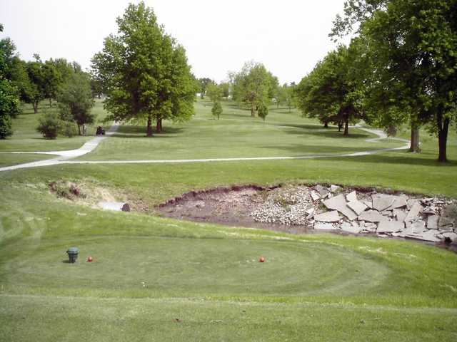 Maryville Country Club - photo 3