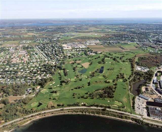 Wanumetonomy Golf & Country Club - photo 3