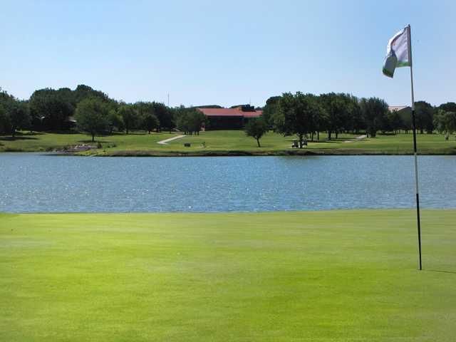 Lake Ridge Country Club - photo 6