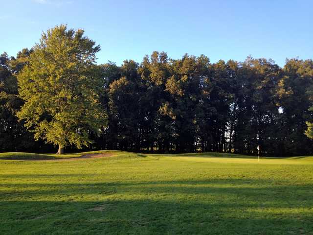 Hickory Grove Golf Club - photo 1