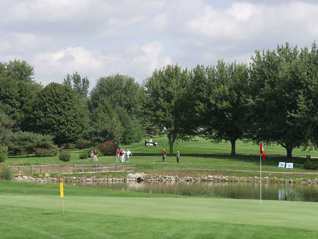 Holstein Country Club - photo 1