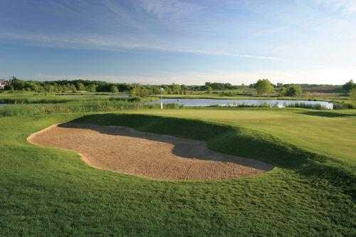 The Ivanhoe Club - photo 6