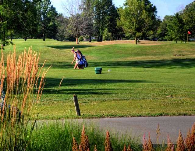 Foster Park Golf Course - photo 2