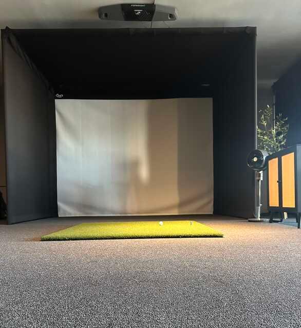 The Valley Golf