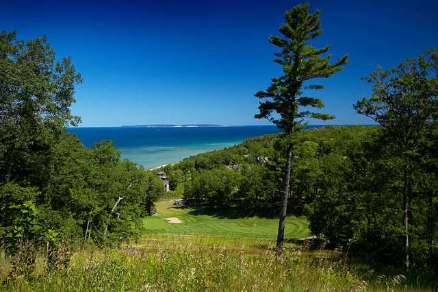 Mountain Flowers Golf Course - photo 3