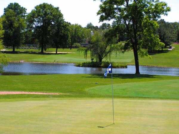 White Plains Golf Course - photo 3