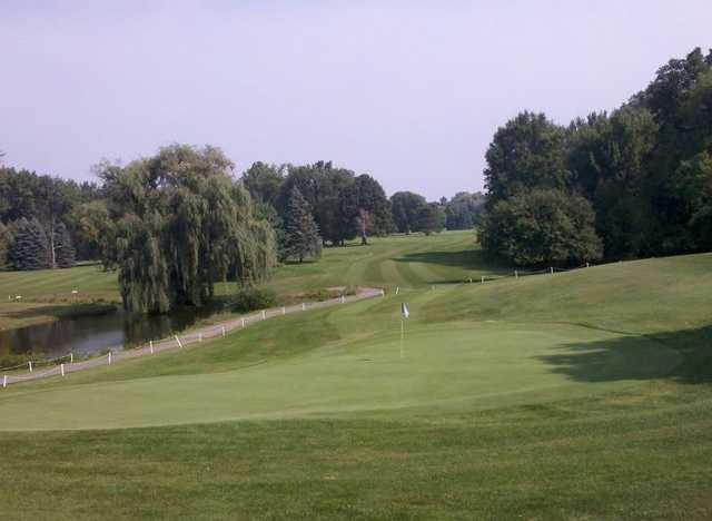Chisholm Hills Golf Club - photo 4
