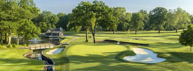 Old Oaks Country Club