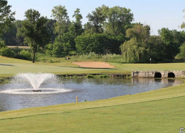 Pekin Country Club - photo 3