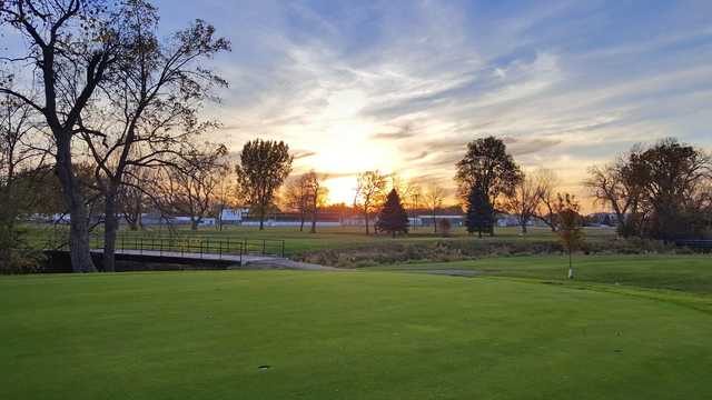 Marshall Golf Club - photo 2