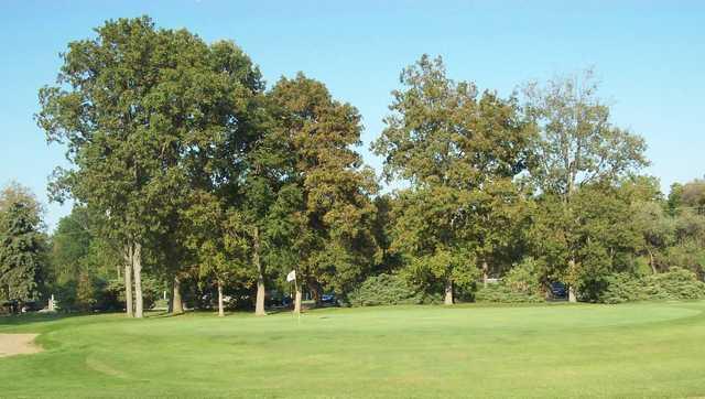 Wyndridge Oaks Golf Course - photo 2