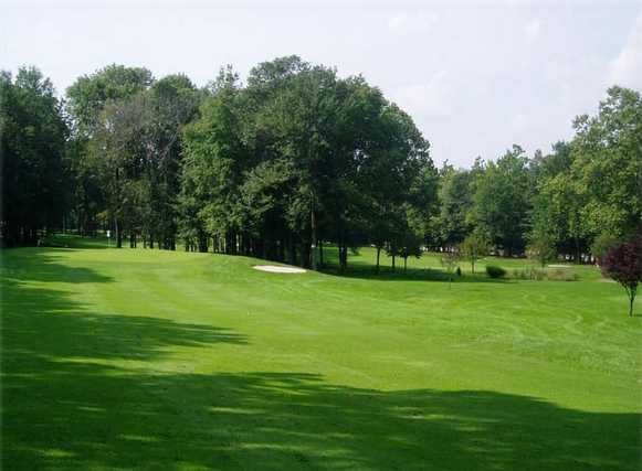 Millburn Municipal Golf Course - photo 3