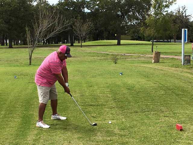 Yoakum Municipal Golf Course - photo 2