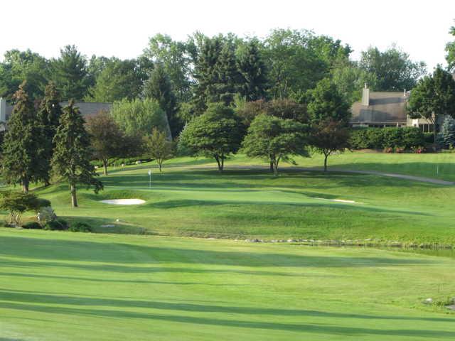 Forest Lake Country Club - photo 2