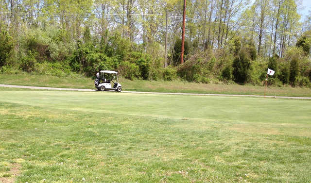Meadowland Golf Course - photo 1