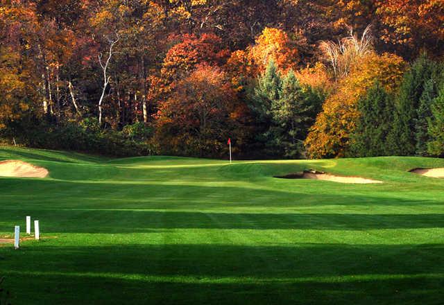 Port Jefferson Country Club At Harbor Hills - photo 3