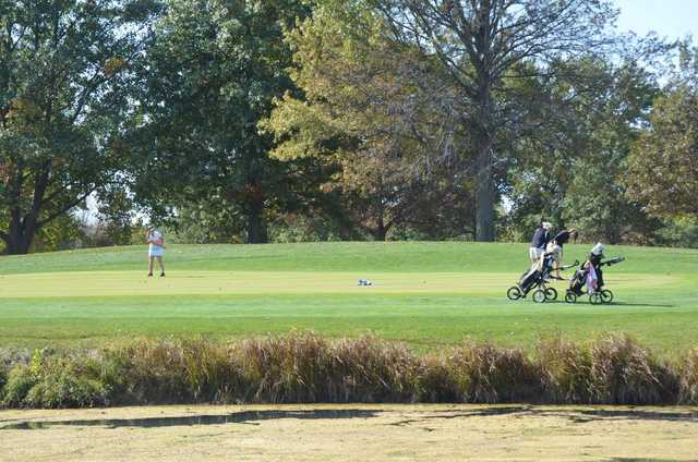 Hickory Point Golf Club - photo 3