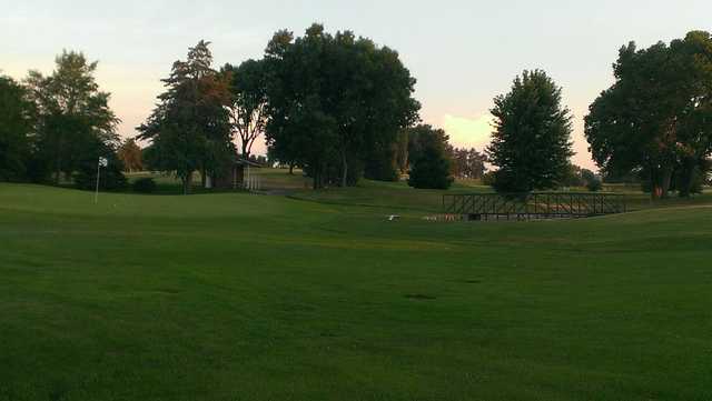 Hebron Country Club - photo 2
