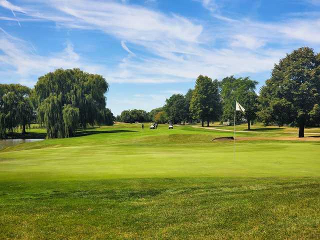 Glendale Lakes Golf Club - photo 4