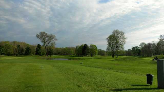 Pomperaug Golf Club - photo 2