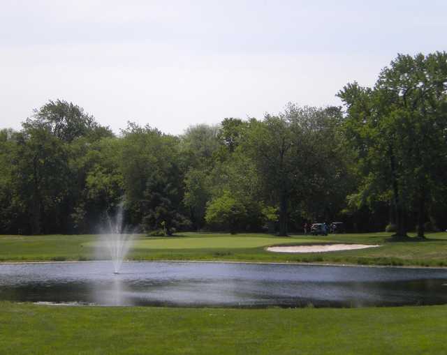 Woodlake Country Club - photo 2