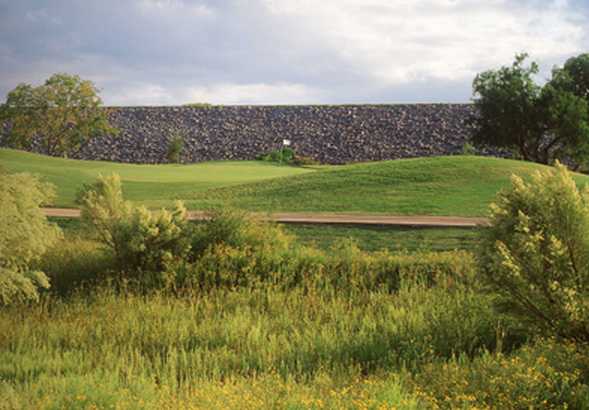 Lake Park 18 Golf Club - photo 4
