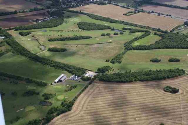 Rivenhall Oaks Golf Centre - Acorns Course - photo 3
