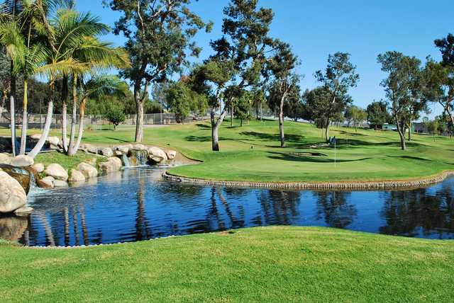 Colina Park Golf Course - photo 2