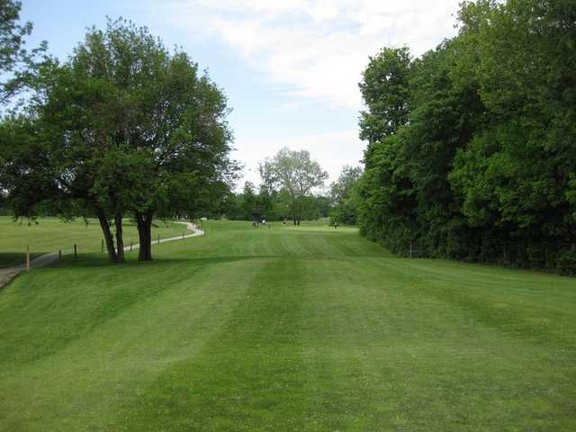 Sarah Shank Golf Course - photo 2