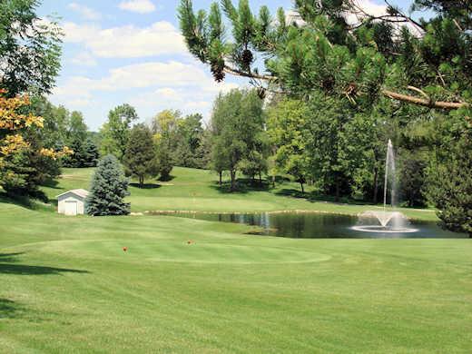 Hills' Heart of the Lakes Golf Course - photo 2