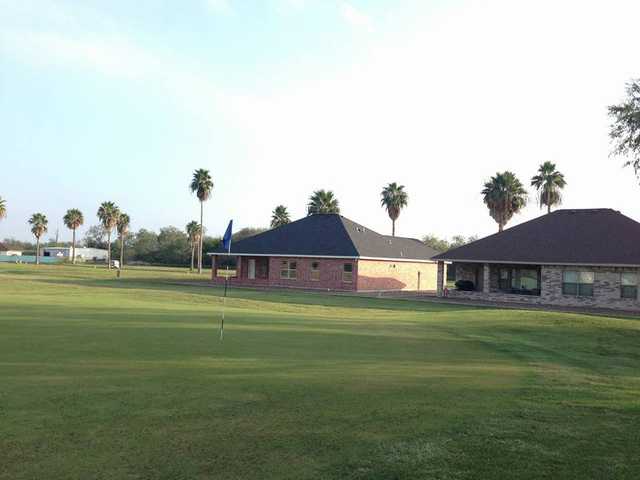 Seven Oaks Golf & Country Club - photo 2