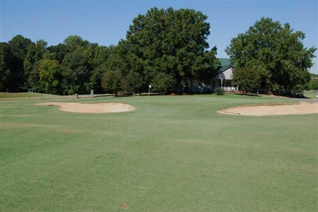 Larkhaven Golf Club - photo 3