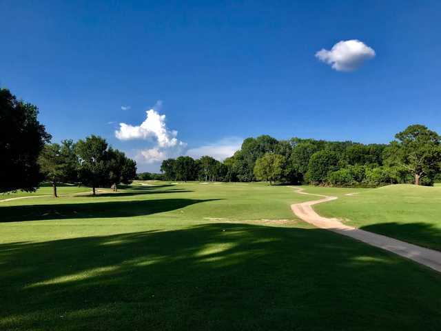 Rebsamen Park Golf Course - photo 4