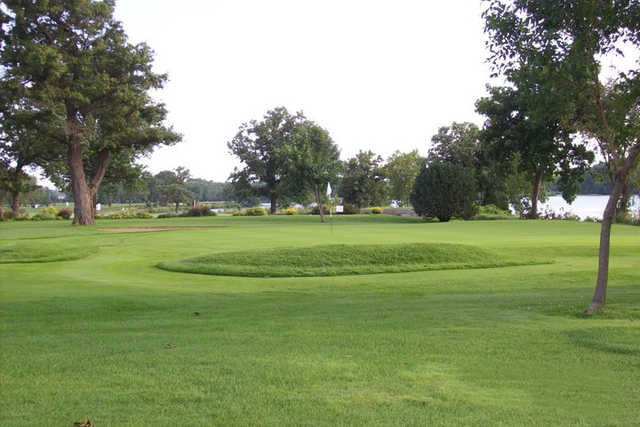 Edgewater Golf Course - photo 2