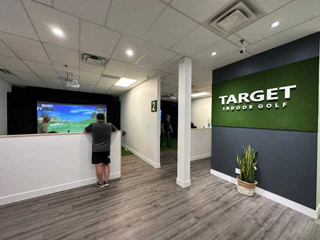 Target Indoor Golf (Oshawa) - photo 2