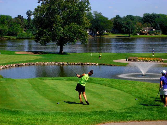 Rockford Country Club - photo 2