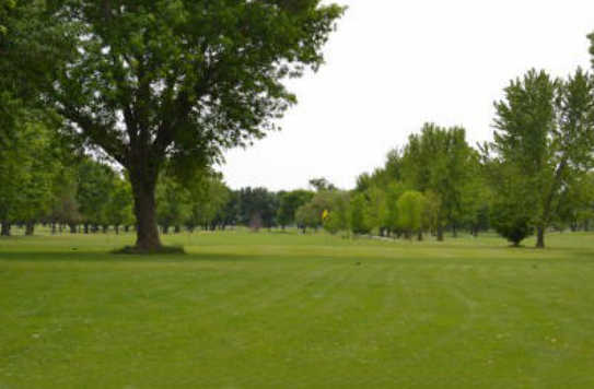 Onawa Country Club - photo 1