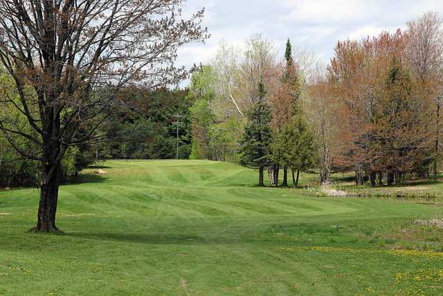 Maple Ridge Golf Club - photo 2
