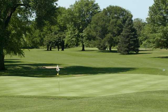 Willow Creek Golf Course, Inc. - photo 3