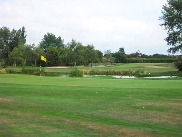 Clacton on Sea Golf Club - photo 3
