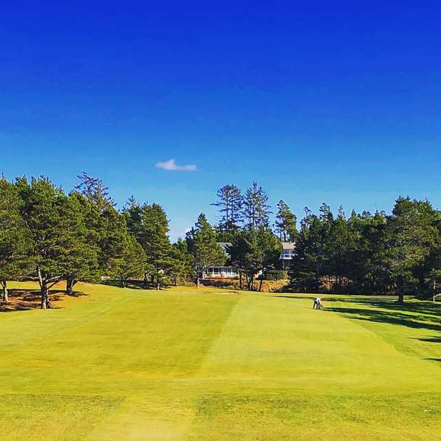 Manzanita Golf Course - photo 3