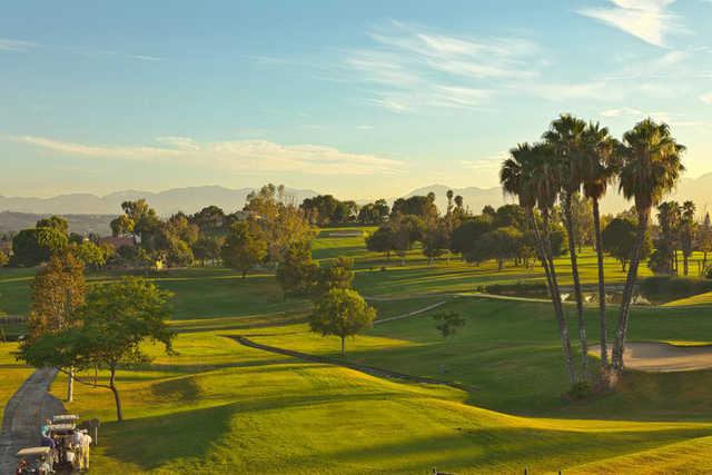 Los Angeles Royal Vista Golf Course - photo 2