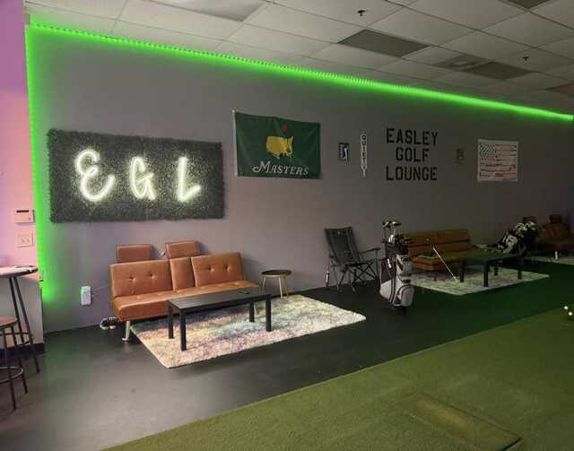 Easley Golf Lounge - photo 3