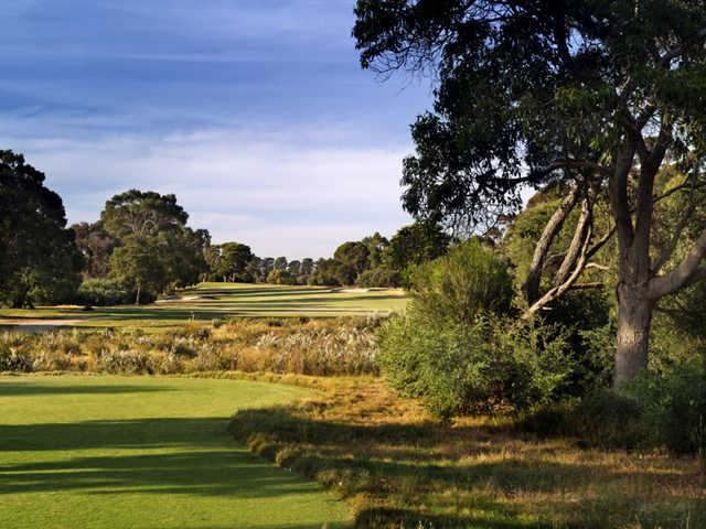 Victoria Golf Club - photo 3