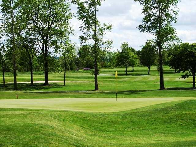 Royal Oaks Golf Club - photo 3