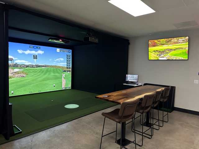 The Birdhouse Indoor Golf - photo 2