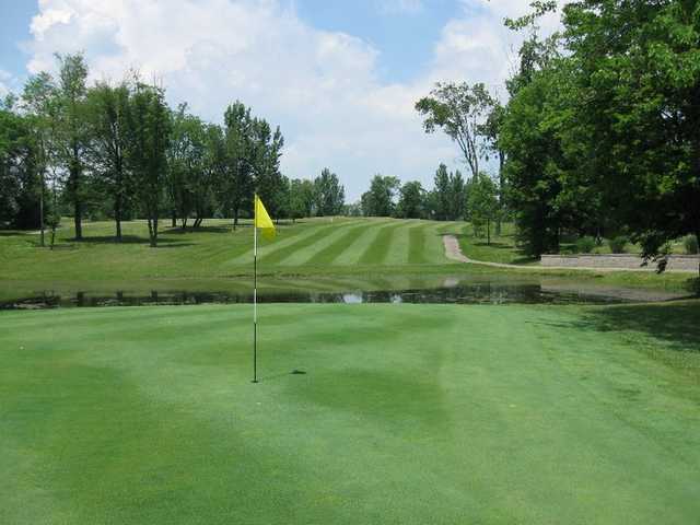 Ravenswood Golf Course