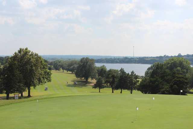 Lew Wentz Golf Course - photo 2
